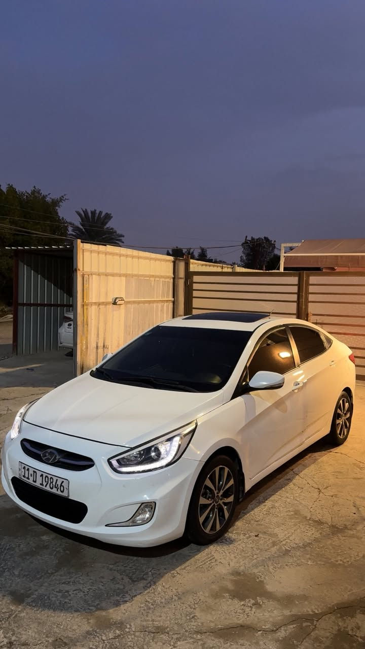 السلام عليكم للبيع هونداي اكسنت
خليجي2016
ماشيه 91وقابل للزياده 
جديده السياره ونضيفه 
بيها باب السايق مبدل شركه شرط
وباب بصف سايق صبغ 
وباب خلفي بارد ع كد شبرين قبل كم يوم واحد رجع عليه وسويته بارد ع كد شبرين موضح بالصوره 

فول مواصفات فتحه تحكمات ويل كب لد 
رقم شبه مميز 
سونارها قبل فتره سويته موجود
السعر 112وبيها مجال للشراي ميعجبك السعر اعبر تلكه غيرها 
غير متواجد فيس 
مكان السياره بغداد اليرموك او العامريه 
***********
