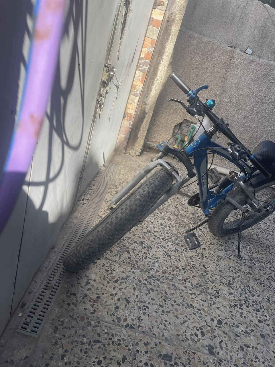 سلام عليكم بايسكل للبيع السعر 150 بي مجال الشراي الاتصال ***********
