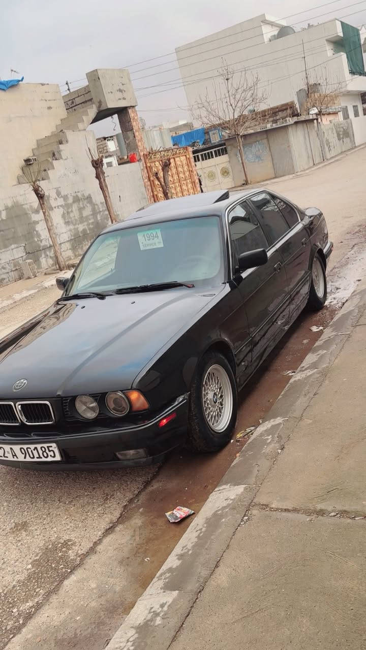 سه ره تا به ناوخوا گه وره فروشتني خيره
BWM
كوبون به نزينيشي هه يه 
سه ياره كه نمونه يه لاجواني
ره قه م هه ولير سه نه وي تازه به سه رجو
سه ناوي به ناو خومانه وه يه به شه رت
موديل94
فول فول نامه مه نيره بلي ئه مه و ئه وه سه ياره فوله فه قه ت گيرعادي ٥٢٥بيلاد  بماشلله له قه وه تي خوي بيزاره 
كيرومه كينه به شه رت 
دووكه لوبوخاريي به شه رت هه لم ده مي شي نيه 
دينار مه سروفي نيه هه ر عه يبي كو ١٠٠دوولار بشكينه مشته ري نيت سه ر خوتو منيش مه هيشينه له گه ل ريزم بو زانياري زياتر نامه بنيره شونم ته كي كاكه مند ***********وه ستاب
