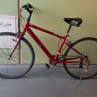 C700 • أسود بنچر ٢٥ • أحمر فول ٢٧