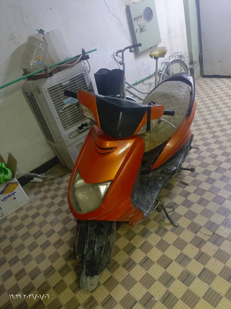 السلام عليكم
دراجه سكنز نثيه للبيع كامله اي نقص مابيهه بس باتري 
للبيع «***********
