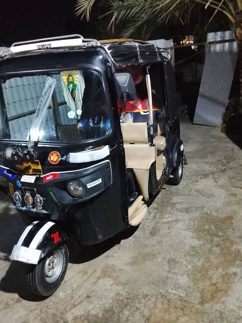 السلام عليكم تيك توك موديل 17 خير من الله بيها محرك مال 20 سعر3300 بيها مجال ***********
