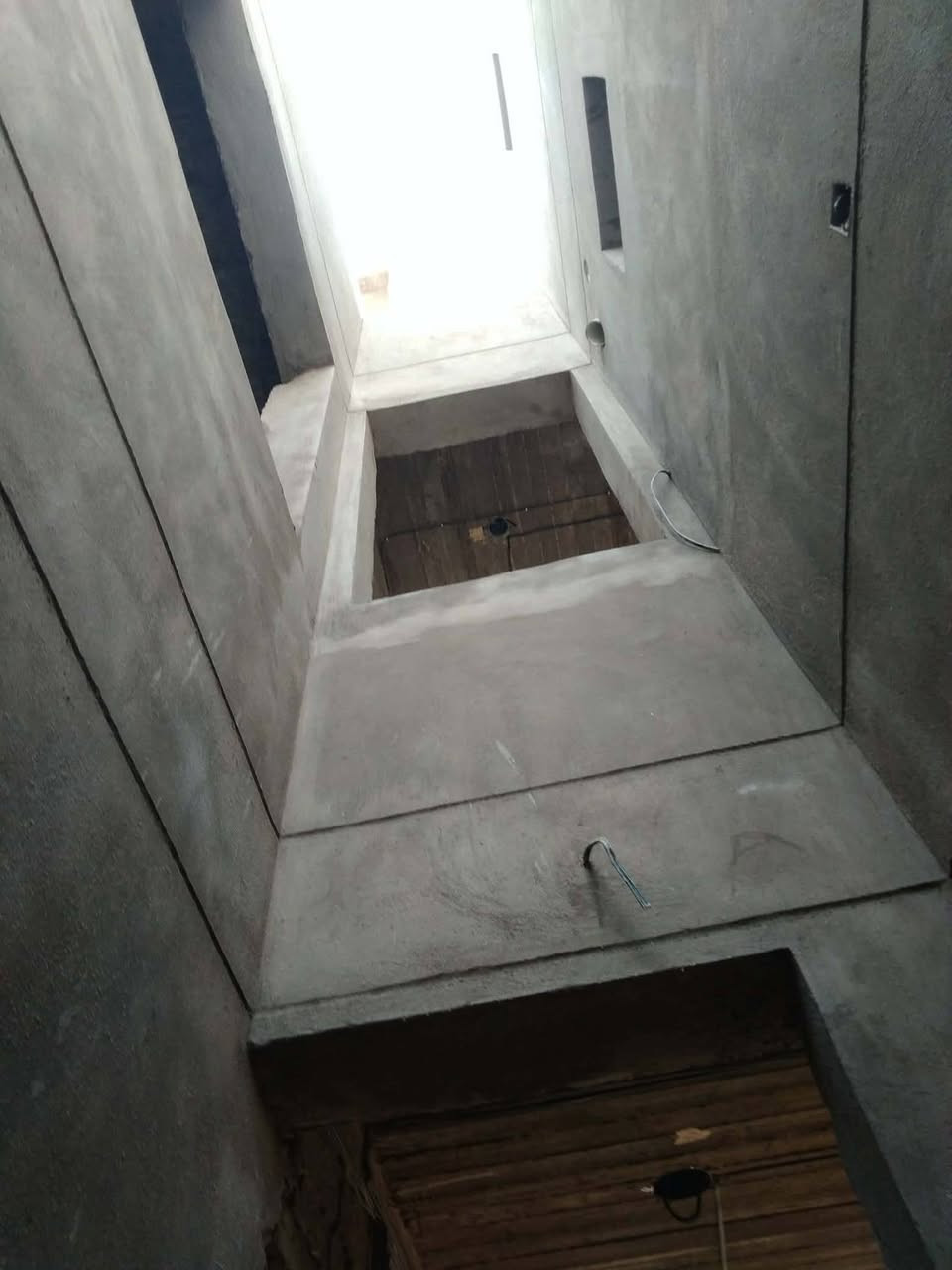 المصرى لعمل الواجهات ببغداد لبخ ونتر وطلس وسقل ناعم وجراره وتشميع وفوم تركى
بى واتس وتدللون ت***********
