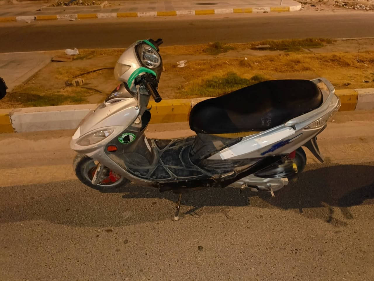سلام عليكم G4للبيع كفرات كامل كهربائيات كالمه نقص باتري 
مكاني ناصريه مركز 
رقم ***********
سعر 325
