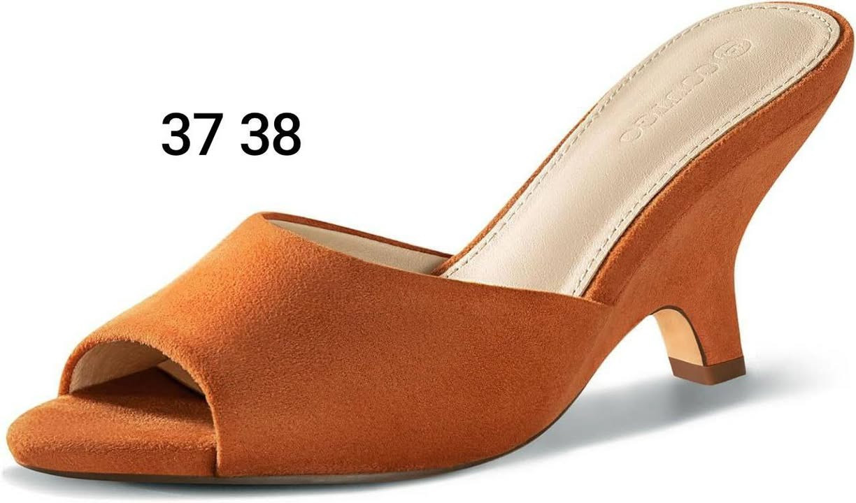 الحذاء اللي يكمل كشختج صار بين يديج.
لأصحاب الذوق الرفيع جبنالكم أرقى الموديلات.

✅ الأسعار:  10 ألف.
✅ القياسات: متوفرة.
✅ التوصيل: متوفر لكل محافظات العراق بـ 5 آلاف فقط. 🚚
لا تضيعي الفرصة واكشخي بأقل سعر! 😎
للحجز والاستفسار، راسلنا واتساب:
📞 ***********
