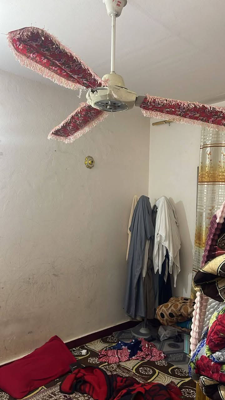 دار للبيع مساحه 147متر درجه ثانيه دور الهندية طابقين علاساحه غرف 3 صاله 2 مطبخ صحيات  عدد 2 استقبال السعر المطلوب147بي مجال اتصال ***********ابومنتظر
