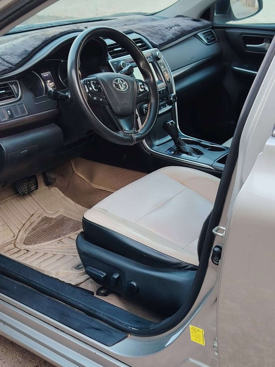 السلام عليكم
كامري 2017 امريكي ضرر بس داعميه من الخارج
وبل العراق ضرر جاملغ وباب بدون دواخل
رقم انبار مشروع وطني
سنويه تنتهي 29
مكان السياره الانبار
السعر 143 بيها مجال
للاستفسار اكثر الاتصال
*********** واتساب
