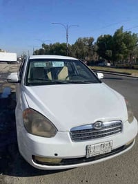 اكسنت موديل 2011 خليجي الشركه العامه مصبوغه عام وبيها ضرر جانبي جفيه ج...