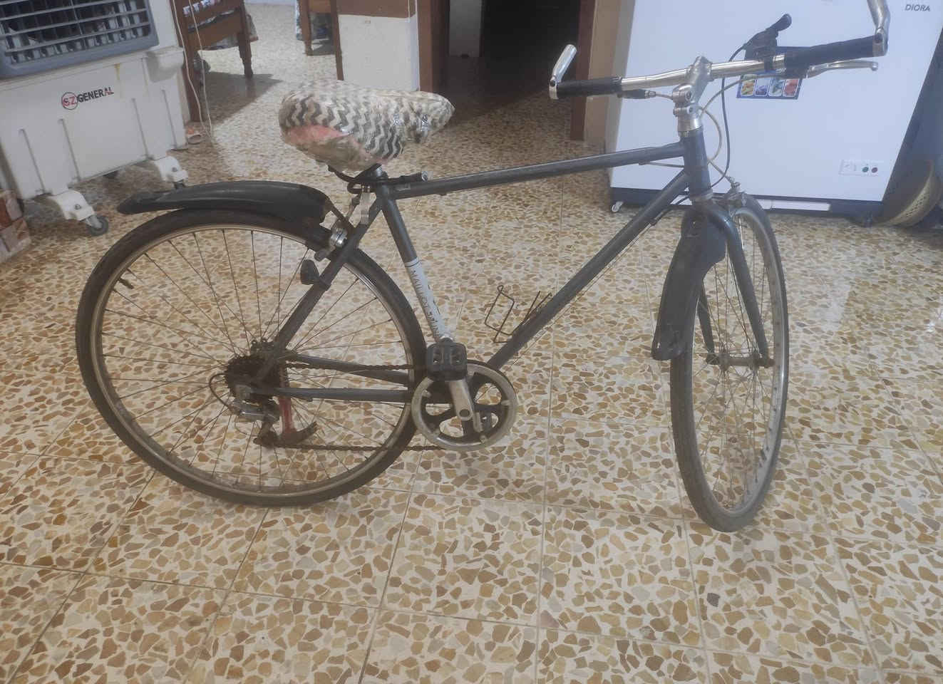 بايسكل سباق باله للبيع 🚴🏻
كير شغال ونظيف
البايسكل بس يحتاجله وكافيه

الموقع: موصل حي المنصور قرب جامع يحيى الامام 

السعر: خاص


**إذا كنت صاحب هذا الإعلان وتريد حذفه لأي سبب، رجاءا أرسل رسالة إلى الدعم الفني**