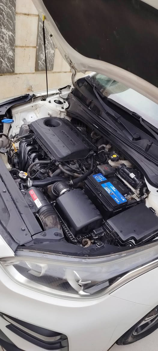 السلام عليك كيا سيراتو ٢٠٢٠ خليجي للبيع فقط فول عده البصمه مري شفط فتحه ومثل ما موضح بلصور ولا قطره صبغ غير تكحيله اقل الشبر واضحه من تجي تشوفهه بلباب محرك ١٦٠٠ برغي مامفتوح منه هو والكير أيضا للتواصل *********** السعر ١٥٥
