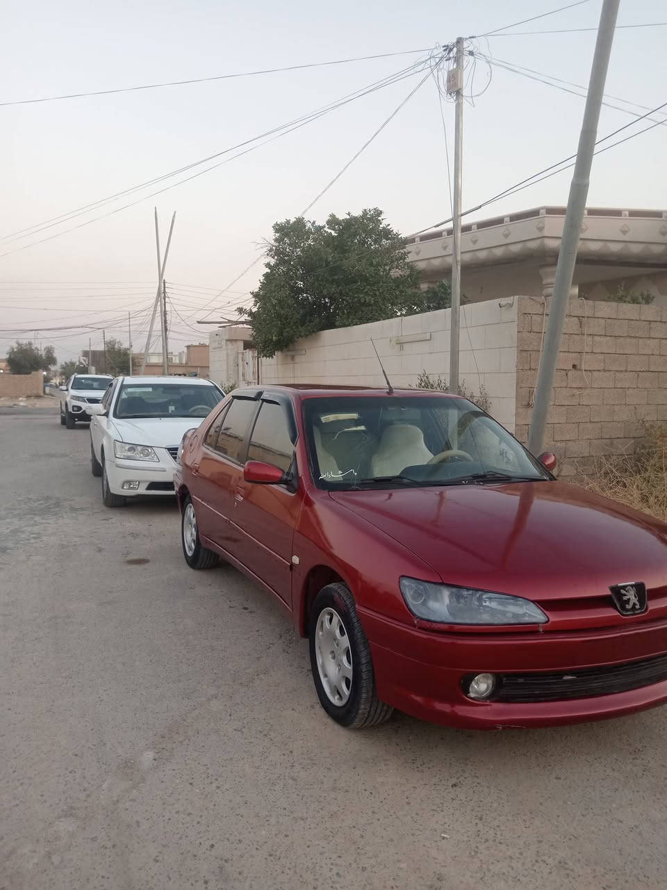 بيجو 306 كير محرك شرط صدر الأمامي شويه تعبان.  تعمير ردجه اولئ  صبغ سمكره. جديد. صار سبوع من طلعت من التعمير. كهربائيات كلها شغاله  دشبول مامفتوح كلشي بيها شغال. كماليات جديده سياره حلوه كاعده بيها نواقص قليله تبريد  وصدر بس سياره حلوه وناصبه السياره  مطلوبه السياره.  مكاني صلاح الدين قضاء العلم السعر مناسب اتصل وتدلل ***********
