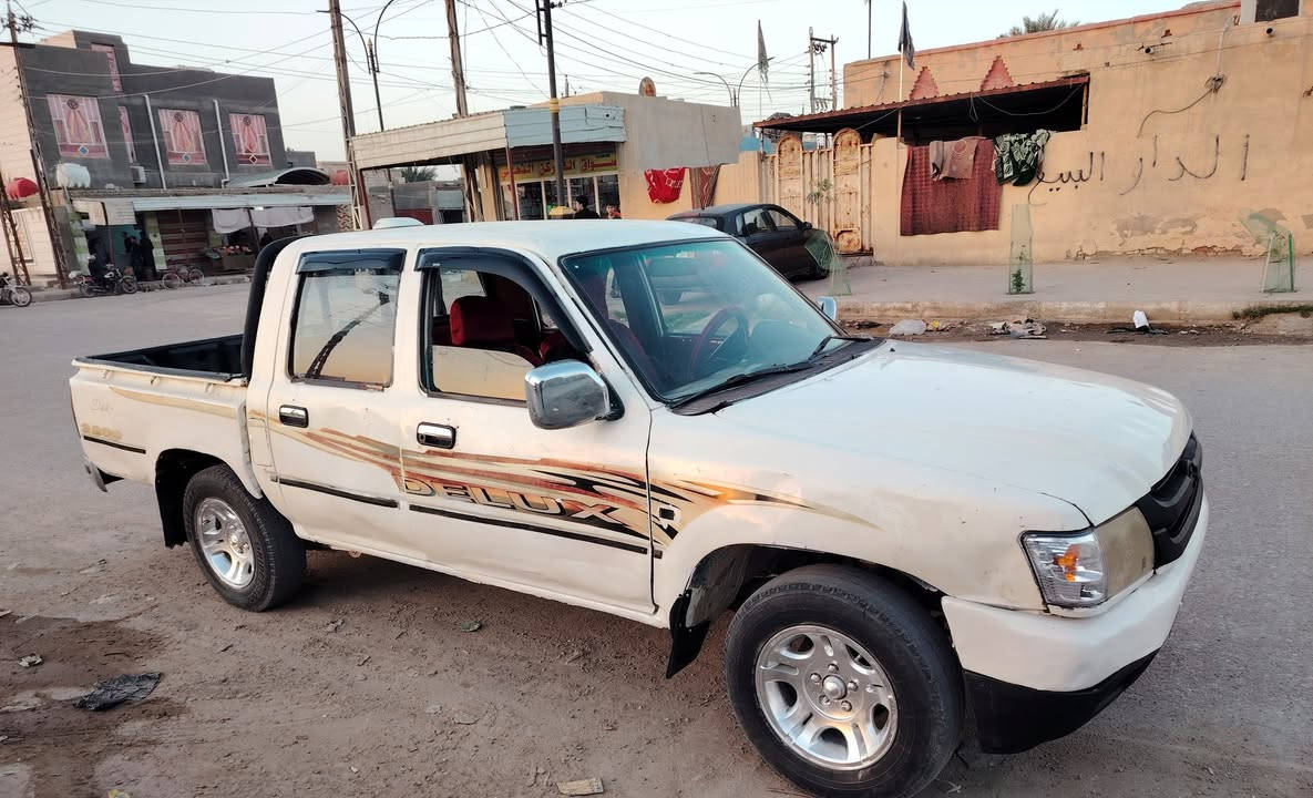 سياره دير 2007منفيس اوراق 
مكينه وكير واكسن وتايرات انضاف 
السعر 18 وبيها مجال لطيبين
المكان ذي قار  .. قضاء الدوايه 
هــــــــ ***********
