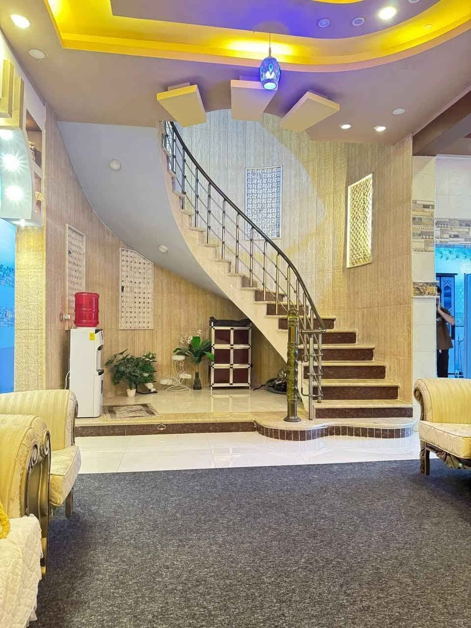 🔶 #بيت_حديث_في_حي_النفط_الجديد
🔶 #المساحة_200_م_مقابيل_ال36
🔷 #التفاصيل طابقين 6 غرف قريب من شارع السيد
🔷مكتب خالد للعقارات / الحيدرية / شارع المحافظة قرب افران العامل 
☎️ الاتصال :
               ***********
               ***********
