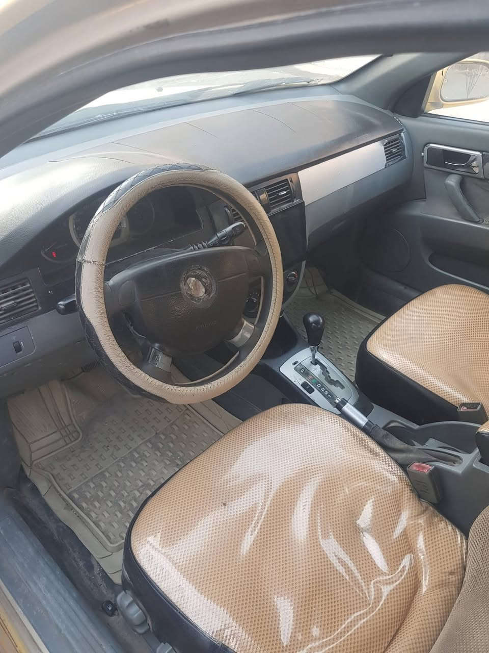 أوبترا 2006 بيه جاملغ امامي فقط مبدل سياره حلوه مصفره هيئه وغرامات ما مطلوبه ولا ربع محرك ألفين فورنزه محركه بيه بخار شويه بدون تنقيص كير أوتوماتيك جديد سياره حلوه ومرتبه تخم تاير جديد سعر ٣٩ بيه مجال سياره حلوه مرتبه مال خبزه مكاني بغداد جسر ديالى القديم ***********
تحويل مباشر هزه جديده ما يحتاج تروح الهزه تحويل مباشر
