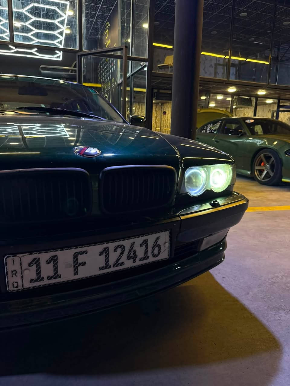 744  E38
موديل 1995 محدث2000
فول مواصفات وكامله 
***********
بيع سريع
