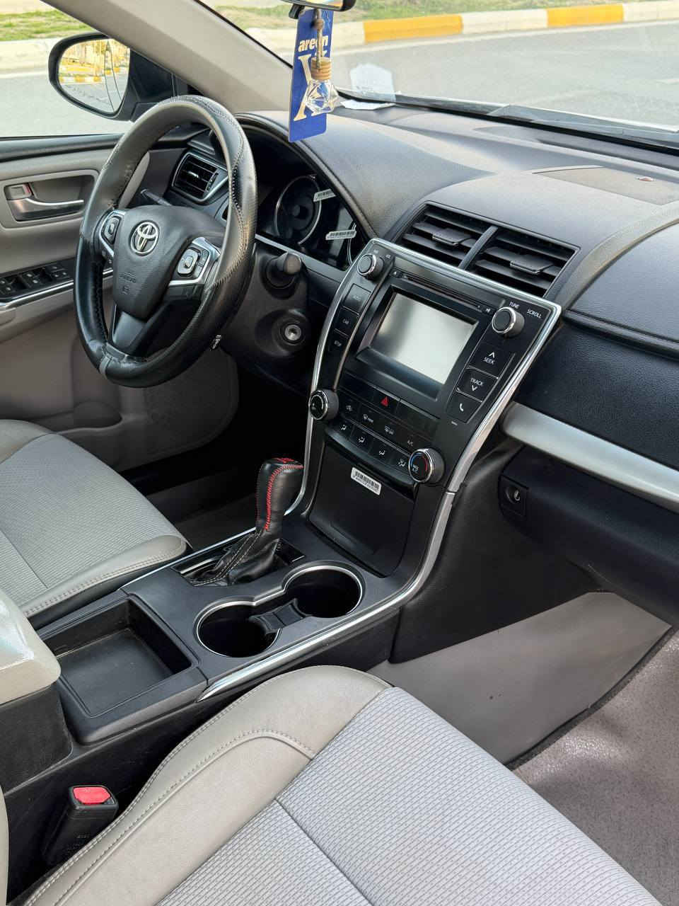 سلام عليكم 
كامري 2017   SE  السعر مناسب  157 الاتصال *********** مواصفاتها معروفه  داخل رصاصي فقط بونيد بيها بدون دواخل وبلعراق بيها كارت اثر شخط سونر وصور حادث مرفق مكاني ناحيه  جلولاء الشراي يتصل ويدلل https://carsbidshistory.com/make/360-TOYOTA/699-CAMRY_LE/2017_TOYOTA_CAMRY_LE_30367178_4T1BF1FK2HU770934 كالار, السليمانية
