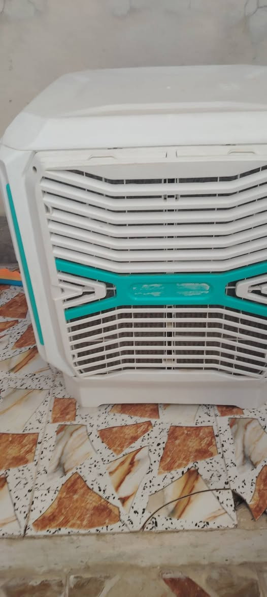 مبرده للبيع جديد مستخدم بس شهر السعر ٢٥٠ الف قفل  رقم موبايل <***********> اذا ما عجبك السعر لا تخابر
