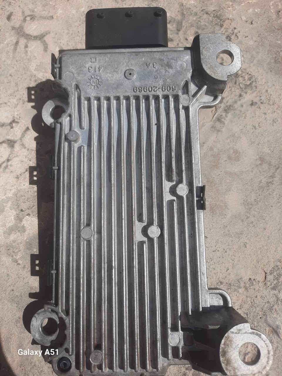 عقل كير سي٢٠٠  ٢٤٠٠ تسع نمر مال كصة اليفيدة يتصل *********** سعرة  ٥٠
