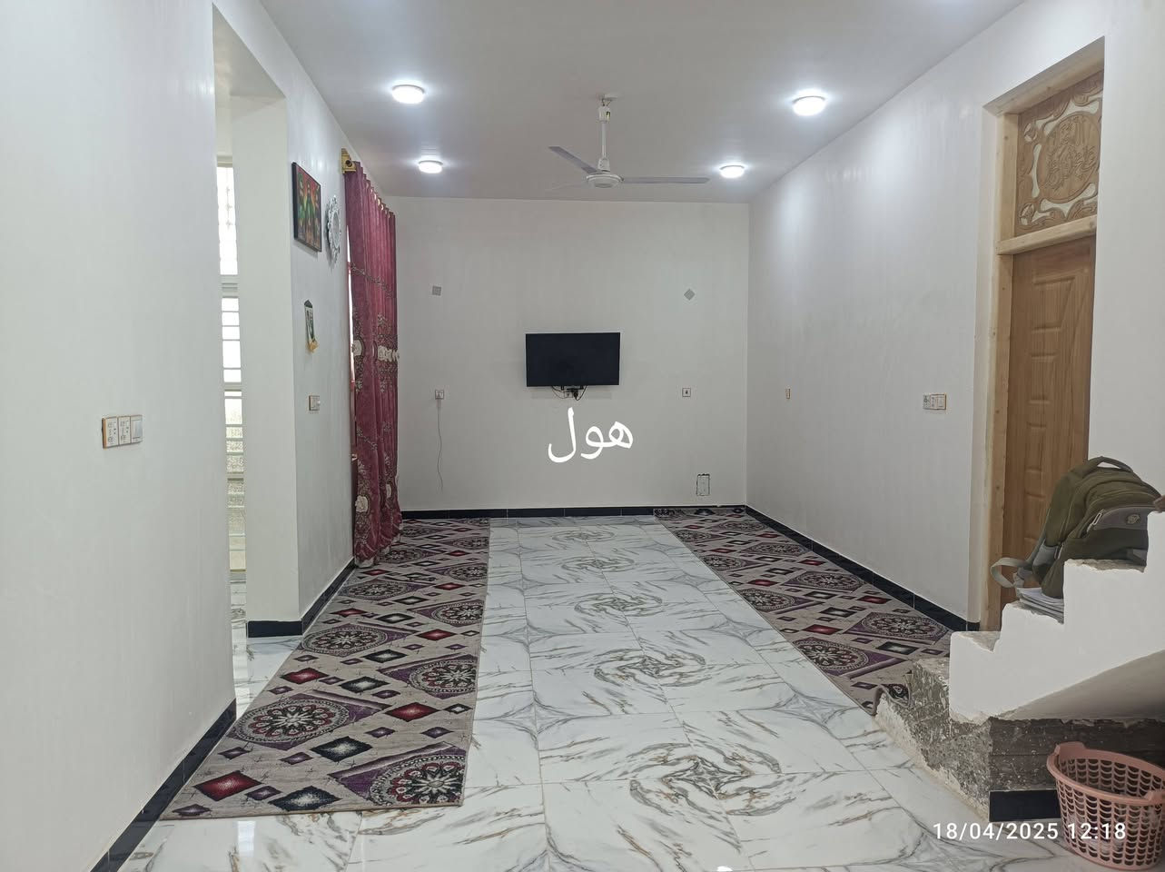 السلام عليكم 
بيت للبيع طابو زراعي سند 25
بناء حديث 2024
المساحه 200م 
غرف عدد2 
استقبال 
مطبخ 
صاله 
مجمع صحيات داخل وخارج 
العنوان  خلف سايلو الحلة 
السعر 95 مليون وبي مجال 
الاتصال ***********
