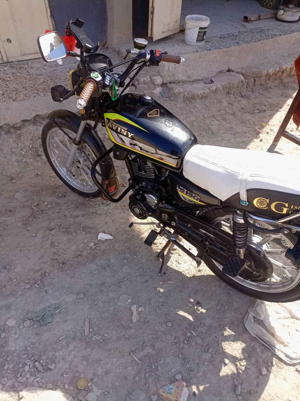 سلام عليكم
دراجة إيرانية سونك  حديثه موديل 25 بشهر 9 نظيفه كلش 
دراجة على الفحص بشرط فيتر وياك من تجي 
السعر 700 وبيه مجال عنوان بغداد مدينة الصدر 
***********
