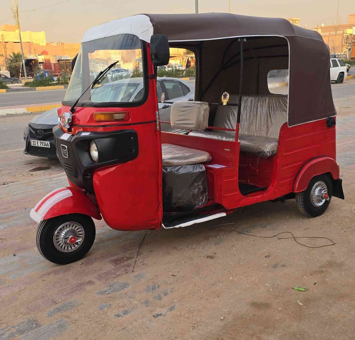 تكتك بجاج مديل 18 شهر 12 رقم وسنويه انكليزي تكتك حلوه وجديده تراي مال زيرو اتصال فقط مكلف بل النشر *********** السعر قفل4/ 600🌹مليون  مكاني كربلاء✈️
