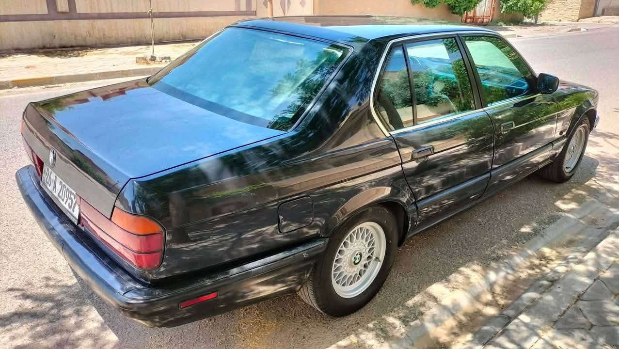 بي أم دبليو 735 موديل 1991 للبيع مشروع وطني رقم صلاح الدين دولي سنوية بأسمي سنوية جديدة سيارة بدون ضربة وتعديل مصبوغة للجمالية تبريد ثلج دفتر بنزين گير ومحرك بالشرط للأستفسار رقم صاحب ألسيارة***********
