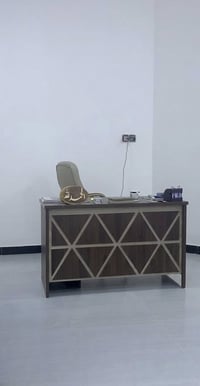 ميز مكتبي ١٤٠ • كرسي مكتبي • بغداد الشعله