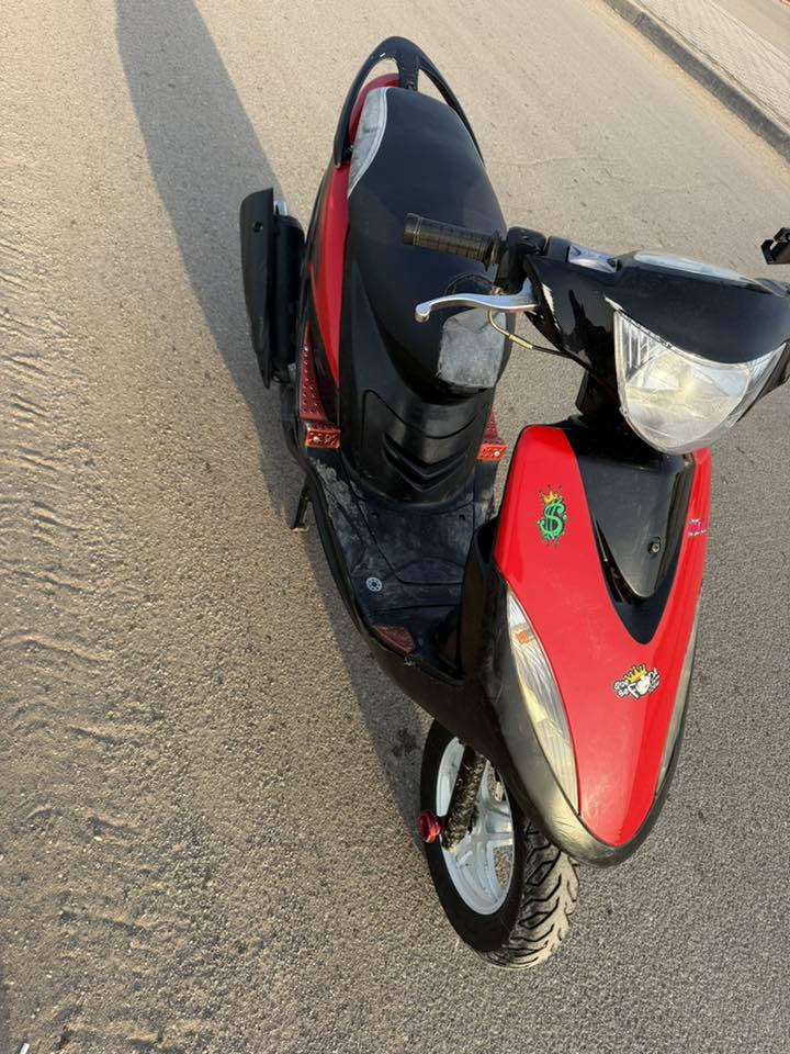 سلام وعليكم شباب دراجه للبيع ماكس ١٢٠ دراجه كامله نكره وبلاديه كل نقص مابيه كله شغاله مكانه بغداد ابو غريب سعر تفضل خاص او ع لواتساب *********** وتدلل
