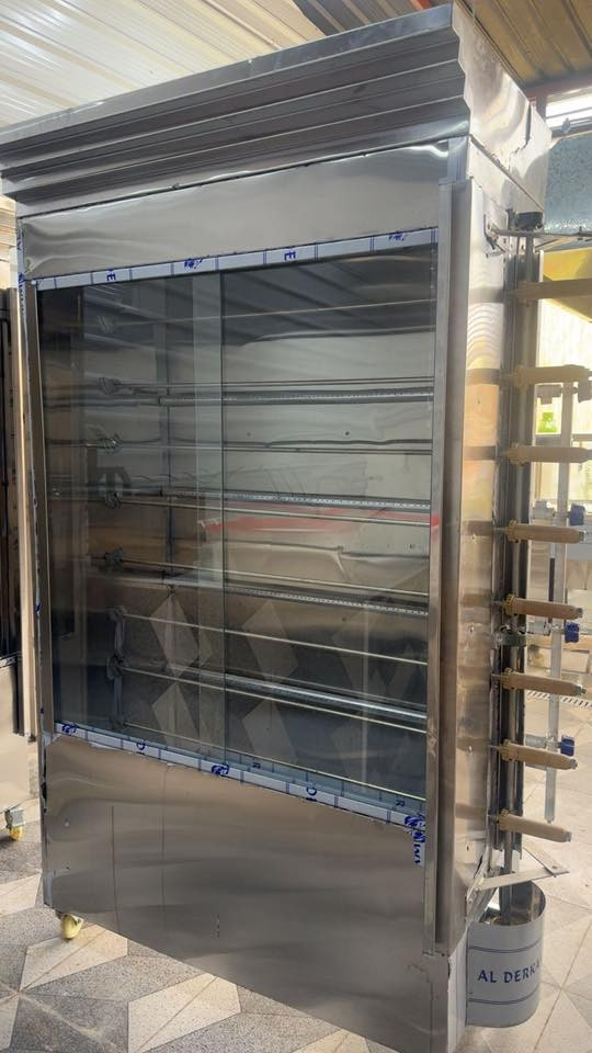 السلام عليكم
شواية دجاج ٤ شمعات و ٨ شيش جديدة وما مشتغلة 
قلاية ٢ عين جديدة وما مستعملة ابد 

الغراض ما مستعملهن وجديدات 
ابيعهن سوة ٨٠٠ الف مكان حي الخضراء 

***********
