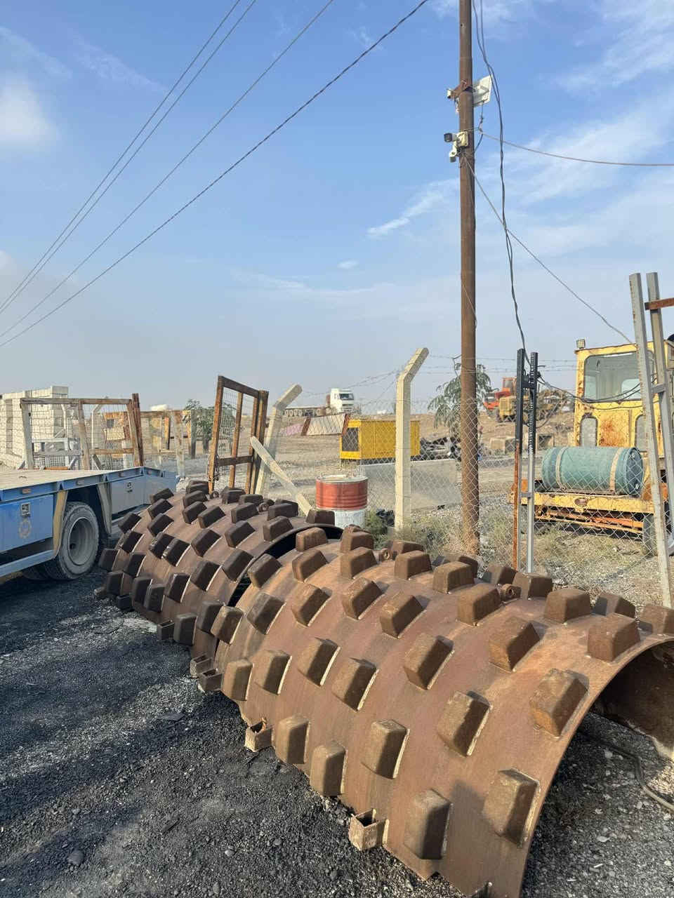 للبيع اظلاف حاديله ساكاى جديد سعر 35ورقة رقم موبايل ***********
