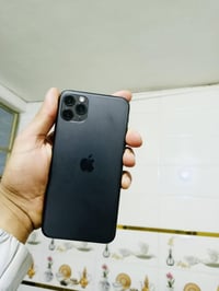 آيفون 11 برو ماكس • بطارية 85% • مكفول