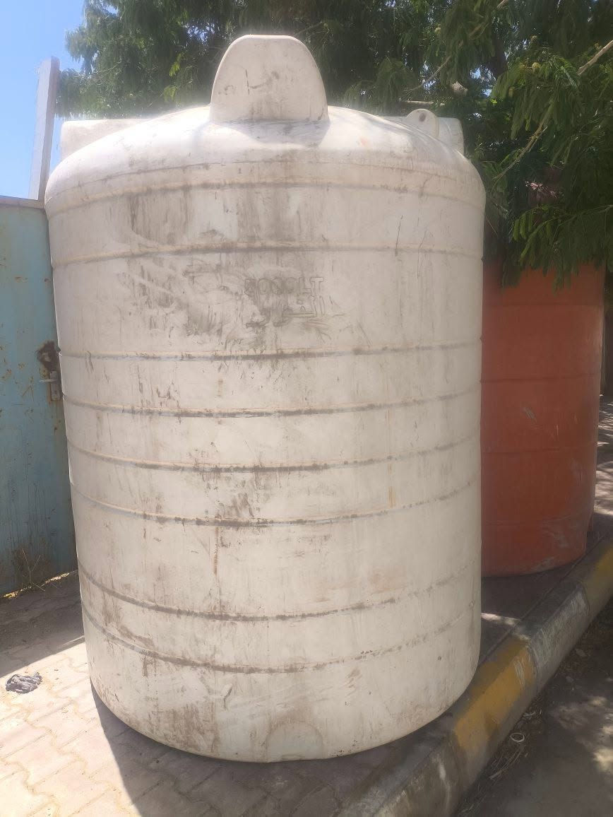 السلام عليكم 
محطه ام الالف ماطور عامودي يطالي 
ماطور طرحي 
مع ماطور اساله 
غسل عكسي 
فزل واحد حجم 16
خزانات حجم 5000الاصليات 
السعر2100وبيه مجال 
ا
مكاني واسط وعدي حسب الاتفاق
***********
***********
