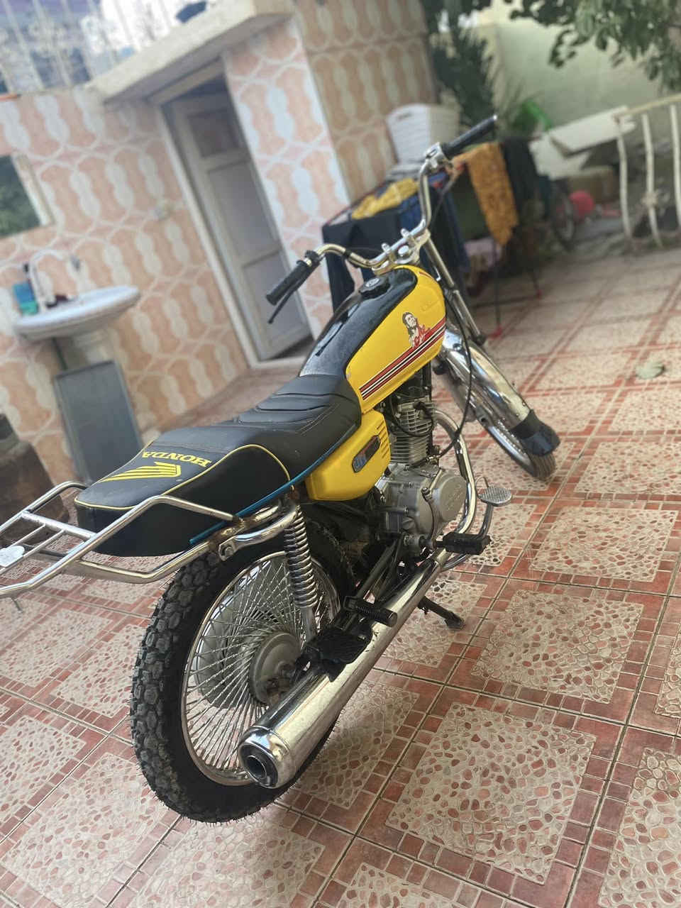 سلامو عليكم اخوان درجه فول نشط  ولاصارف ولابخار ولاصوت مابي شي نضيف موديل20
تايه وةرة يوم غيرت 
سعر٣٢٥بي مجال


**إذا كنت صاحب هذا الإعلان وتريد حذفه لأي سبب، رجاءا أرسل رسالة إلى الدعم الفني**