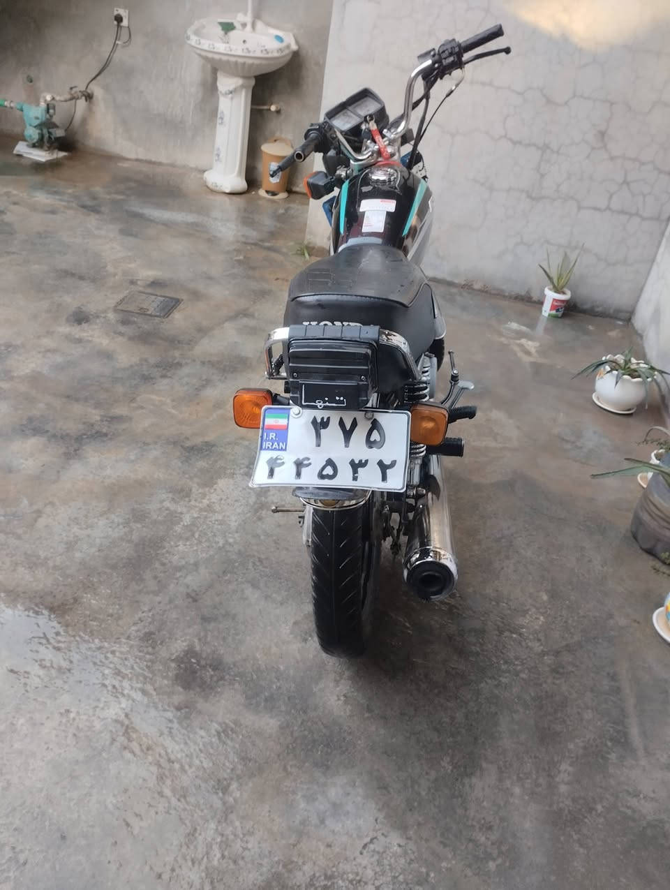 سلام عليكم دراجه  لبيع مديل ٢١ مكينه  لا تبخير لا تنقيص دراجه أحله من صور  كهرباء كلها شغاله بس بيها نقص كفرات مال باتري  فقط
مكاني خانقين  
سعرر خاص 
اذا مراوس   ب قفاص 
او ايراني   هم عادي


**إذا كنت صاحب هذا الإعلان وتريد حذفه لأي سبب، رجاءا أرسل رسالة إلى الدعم الفني**