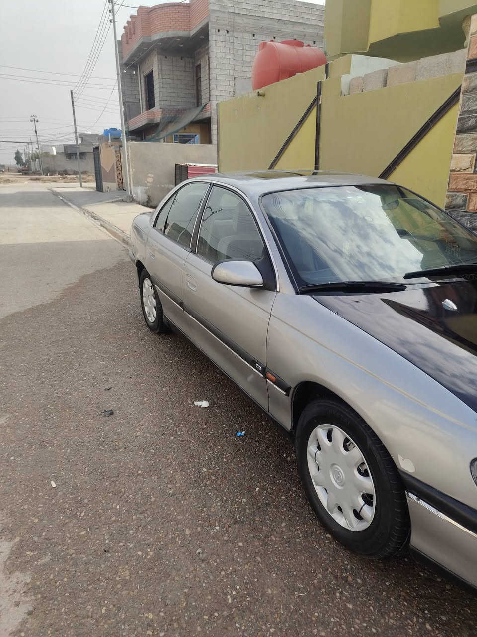 اوبل بزون موديل ٩٥ مكينة ونجي خير من الله السعر ٤٠ وبيهة مجال *********** المكان ديالى المقدادية
