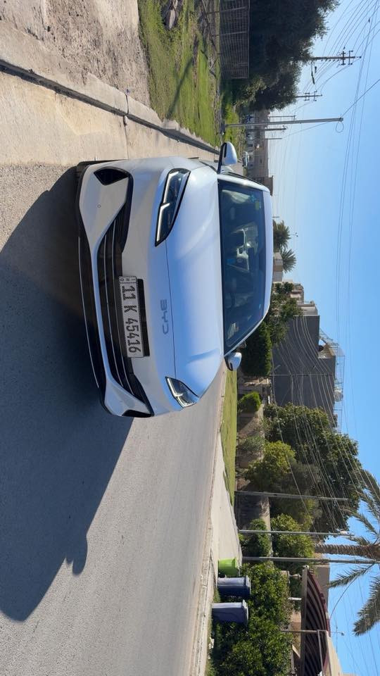 بي واي دي سيل ٦ بطاريه ٩٠ ماشيه٩ موديل 2025 باسمي ورقم بغداد السعر١٥٣ لتواصل 
***********
