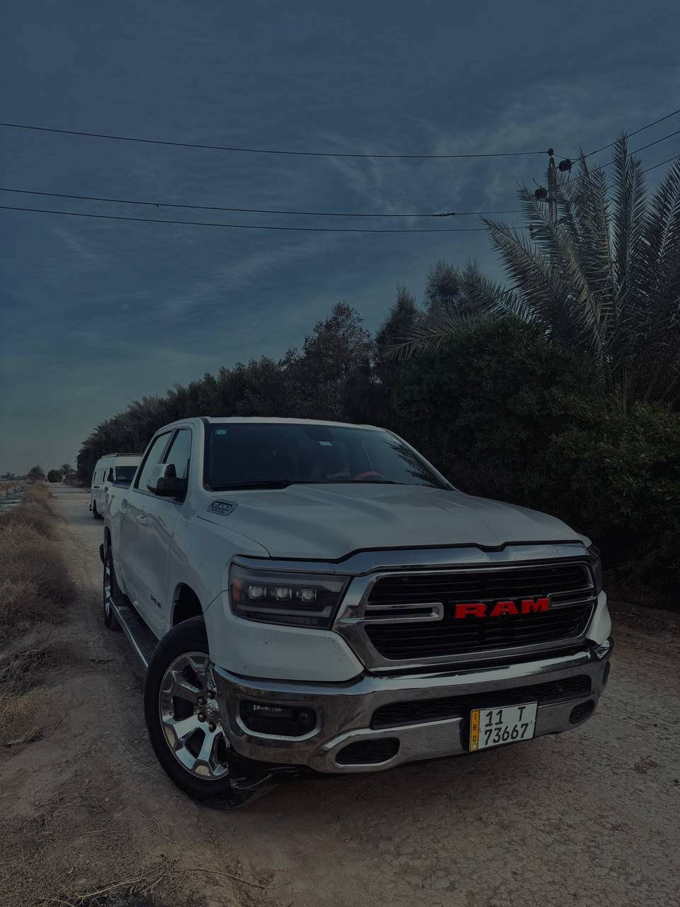 دوج رام  ♈️ 
 فئة لون ستار موديل 2021 
فول مواصفات عده لفتحه 
مقاعد تدفئة تبريد 
شاشة تسلا 13 انش .
مري شفط 
 اشاير مري 
 ويل 18
حداية سياره كامله 100/100
ادامة قبل اسبوعين 
ضرر سياره بسيط (جاملغ وخشم لبنيد ) 
سعر. 255وبي مجال (يرهم مراوس حسب لقناعه (اوباما جارجر ) 
رقم ‭٠٧٨٣ ٢٦٦ ٠١١٤‬ 
***********
