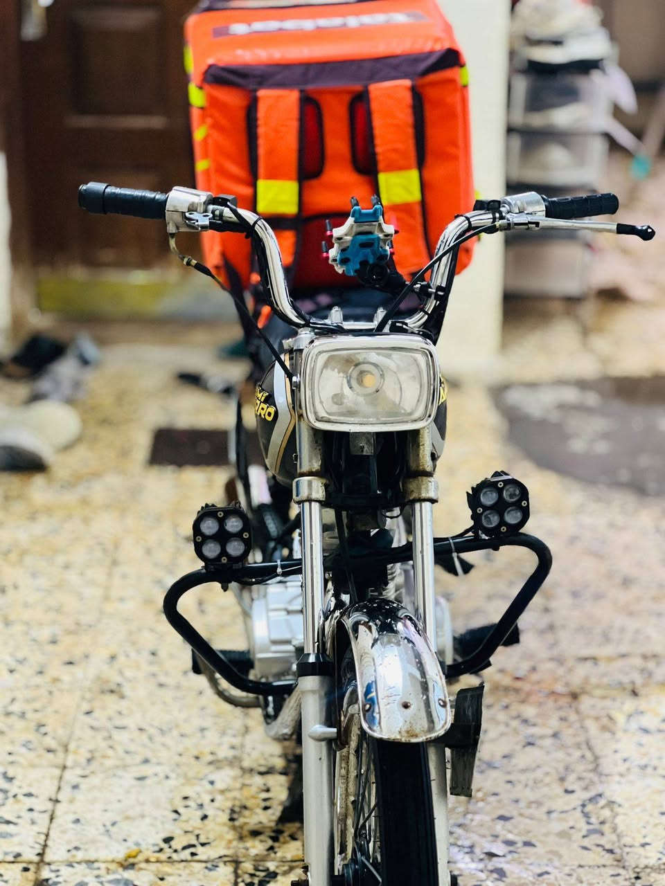 السلام عليكم دراجه نامه للبيع مديل 21 رقم وسنويه دراجه نضيفه شرط الفحص مكينه ما مفتوح والسنويه لل 2030 رايده ب مليون و٥٠٠   ١٥٠٠ وبيه مجال رقمي ***********
