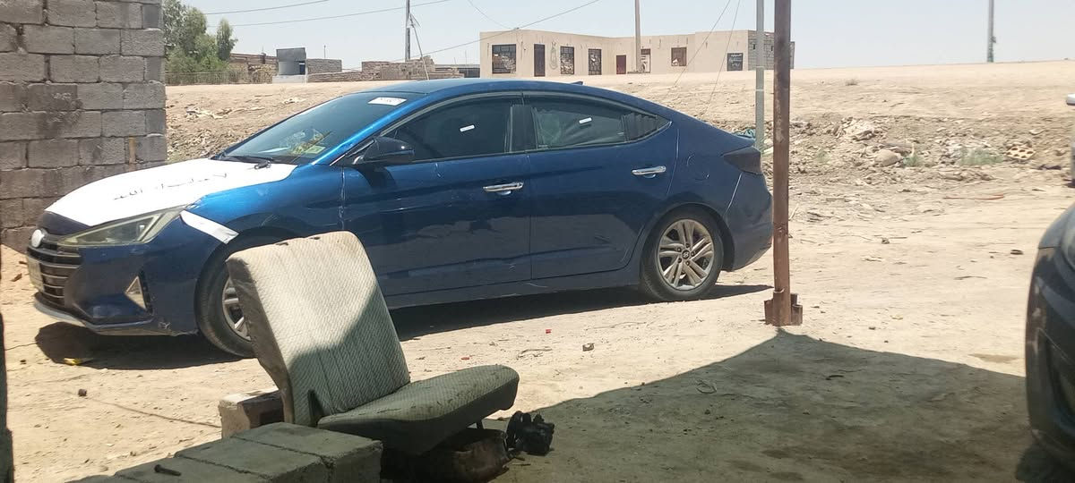 سلام عليكم انتر 19 فقط بس بنيت بيه باردات مكان ناصريه تفاصيل عله تصل مراوس صير فول ماعدي فتحه سقف جاهزة بيه ملخصات بيه  شراي تصال يدالل *********** واساب بيه
