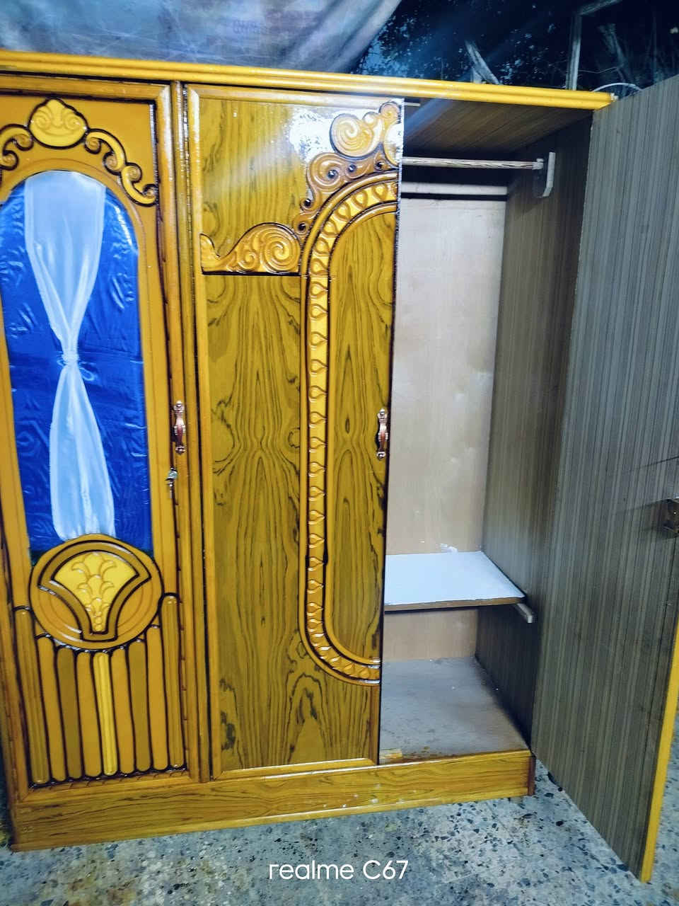 اغراض مستعمله منزليه للبيع وباسعار مناسبه للتواصل العماره حي النداء شارع الحسينيه فرع فرن صمون الكرار تلفون ***********
