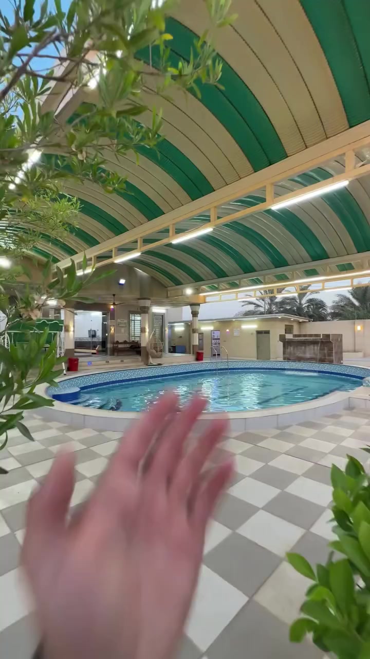 ❤️الحجز مفتوح طيلة ايام عيد الفطر المبارك ❤️
احجز في منتجع كرز العائلي وتمتع بالراحة وبالخصوصية😍
للحجز والإستفسار 
اتصال او واتساب 
***********
