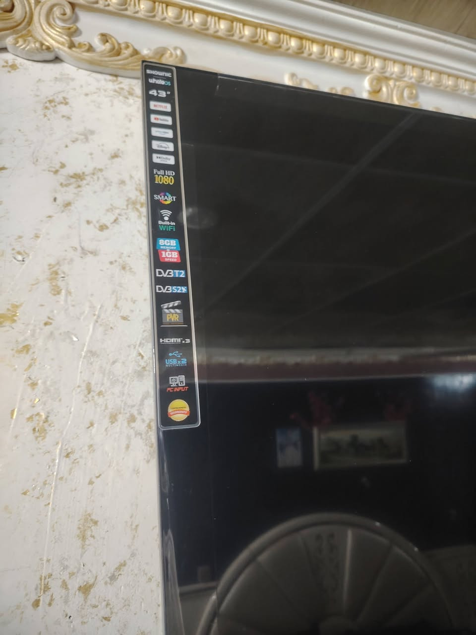 بلازمه للبيع حجم 43جديده مستخدمه شهر بس السعر 200وبيها مجال ***********
