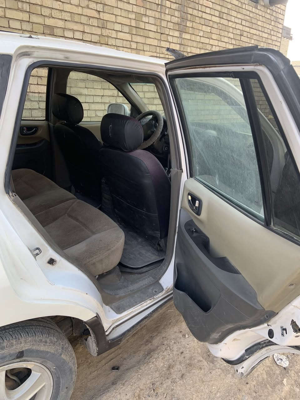 السلام عليكم سنتافيه 2004 سته سلندر رقم بغداد السياره   المكان بغداد مصبوغه عام للجماليه. السعر 75وبيها مجال ***********.
