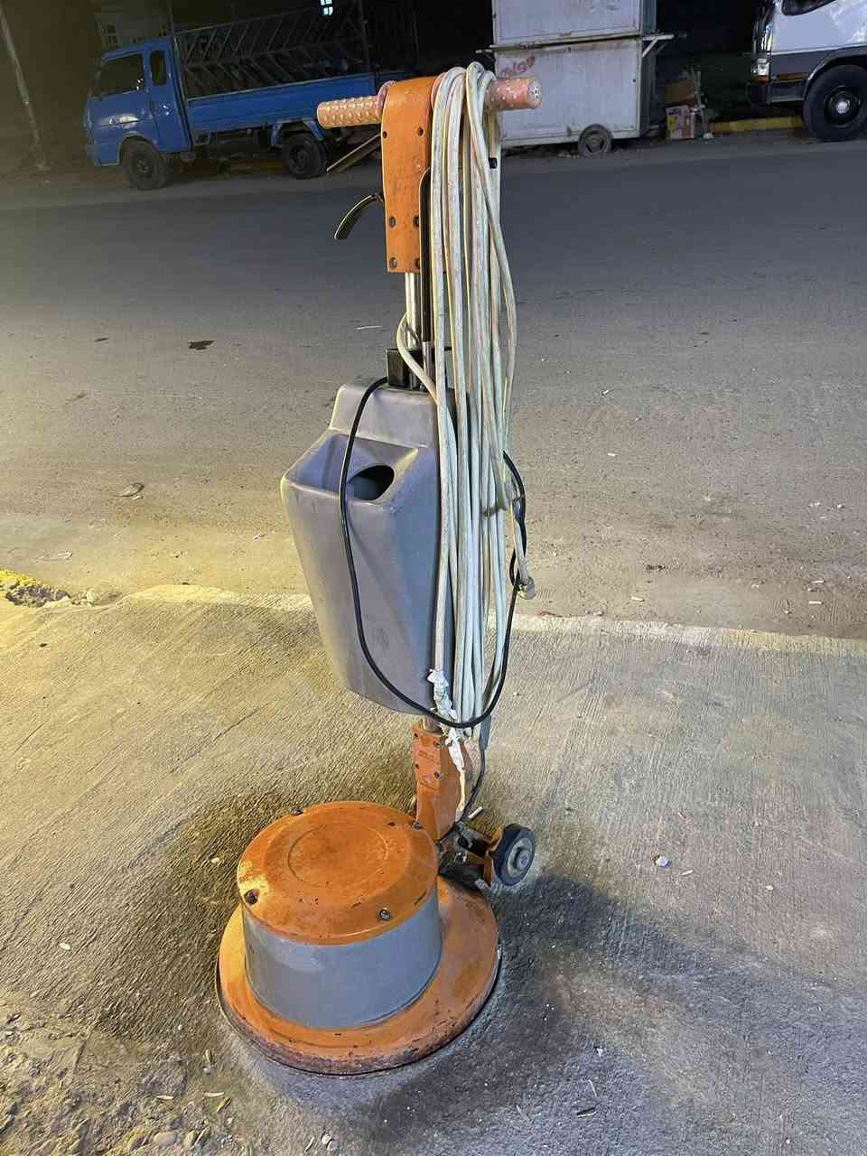 السلام عليكم جلايه نظيفه للبيع شغاله وخير من الله السعر خاص


**إذا كنت صاحب هذا الإعلان وتريد حذفه لأي سبب، رجاءا أرسل رسالة إلى الدعم الفني**