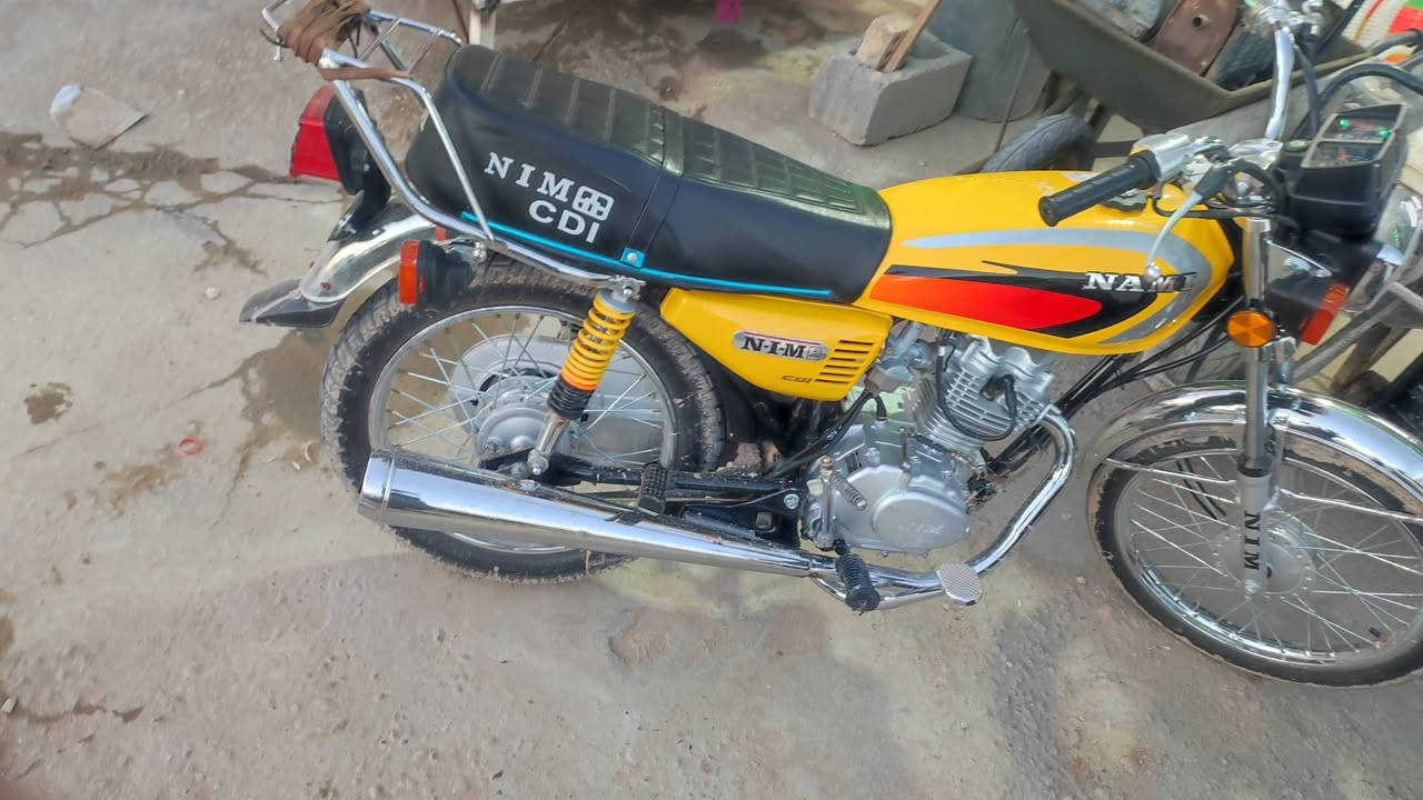 سلام عليكم 
   دراجه اربعه كير لون اصفر موديل 2026  اسكنر 
صارلها شهر من طالعه كفاله عامه 
سعرها 650وبيها مجال مكاني كربلاء بوبيات  
الاستفسار ع رقم ***********
