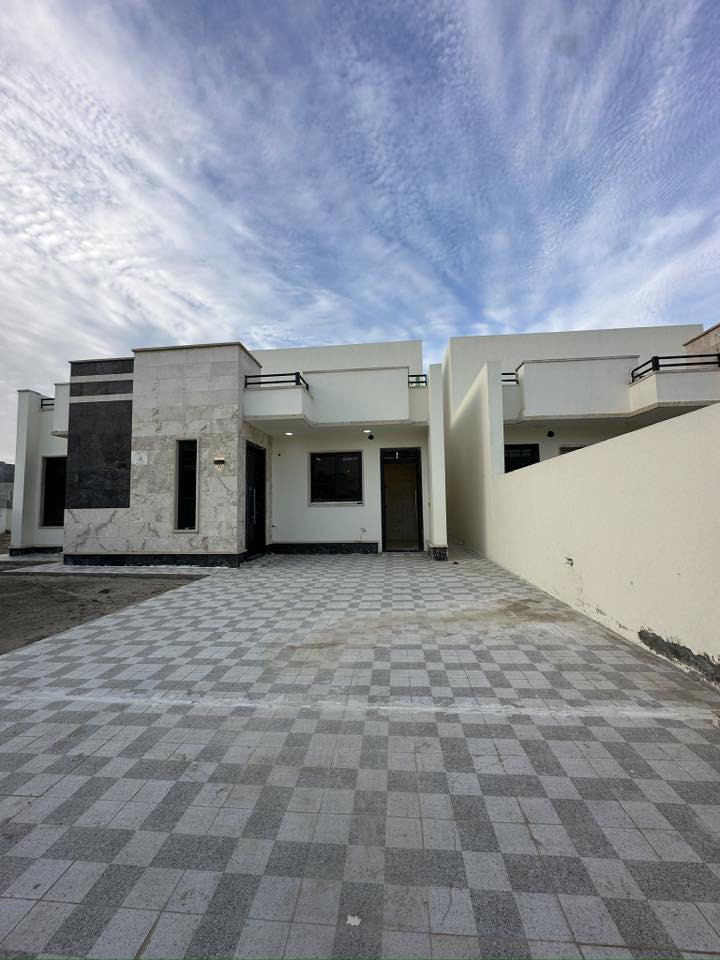 دار صفر للايجار   ( القرية الهولنديه )
ال 100 دار
مساحة 400 متر 
3 غرف نوم+ هول + ستقبال  + مطبخ  

؛ الاستفسار  اتصال ع 
***********
