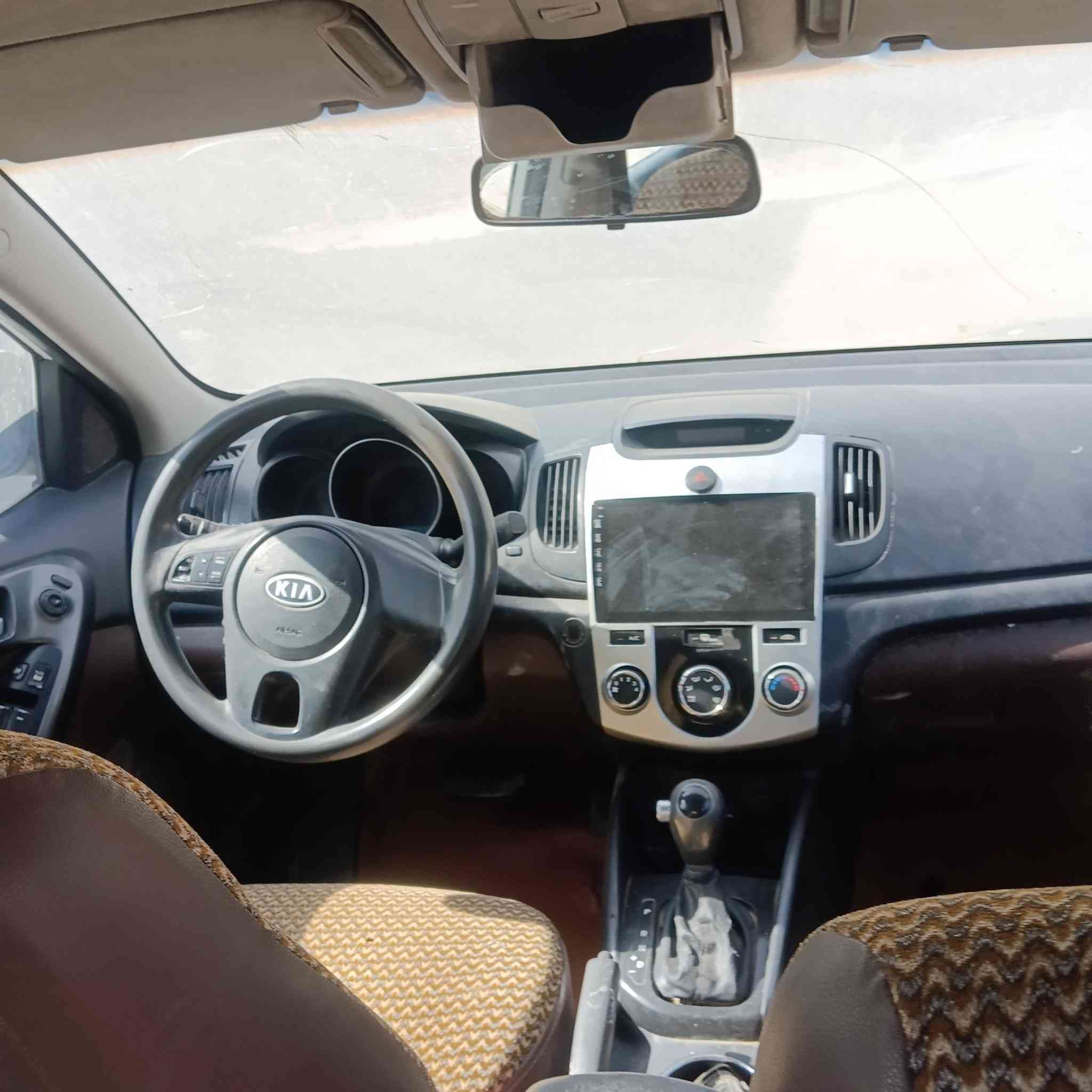 السلام عليكم سياره للبيع كيه سيراتو 2011وارد خليجي
السياره تنباع واقع حال محرك كايم 
ورقم اربيل قديم السعر 70معه المجال
***********
