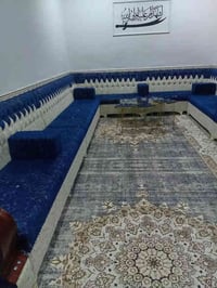 فرشات للبيع الطول ٦*٤ عدد ٢ الأولى مامستخدمه نهائيا والثانيه استخدام ق...