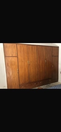غرفه اخشاب كامله سعر700 ونضيفه العنوان مدينه الصدر بغداد الرقم 0770014...