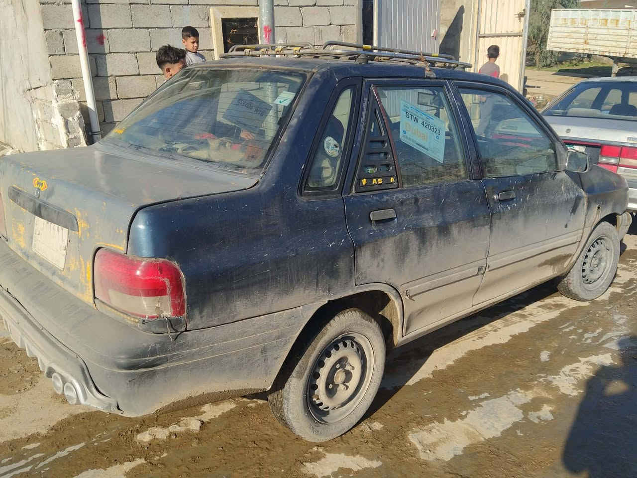 السلام عليكم
سياره كيا برايد 🙋 
موديل1995👋
 شرط التحويل 🚦 
كاربون بانزين ⛽ 
 محرك وكير شرط 👋 
الاتصال على الرقم ***********
